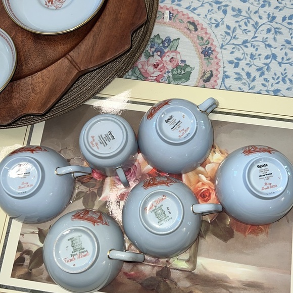 Spode Trade Winds Cup Saucer sets Red Gold England Fine Stone - Picture 7 of 9